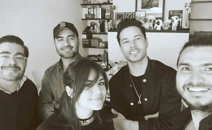 Roberto Reynoso (Rober Reymart) colaborando con el equipo de Beatamina - Rafa Rodriguez , Chava Carreón, Dann Push y Juan Solo